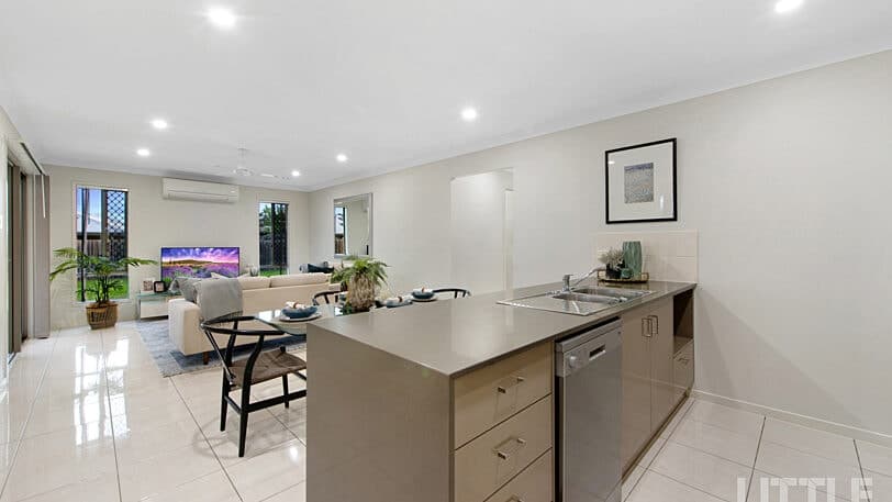 3 Pindar Avenue, ORMEAU QLD 4208, Ormeau - Thumbnail 4