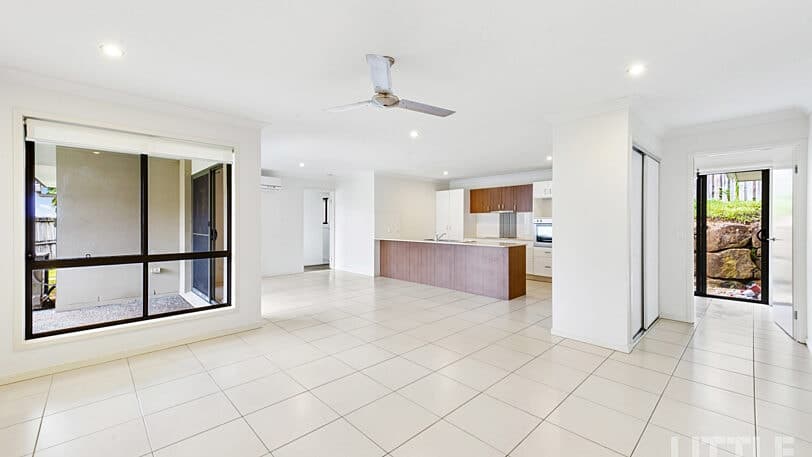 36 Fletcher Crescent, PACIFIC PINES QLD 4211, Pacific Pines - Thumbnail 6