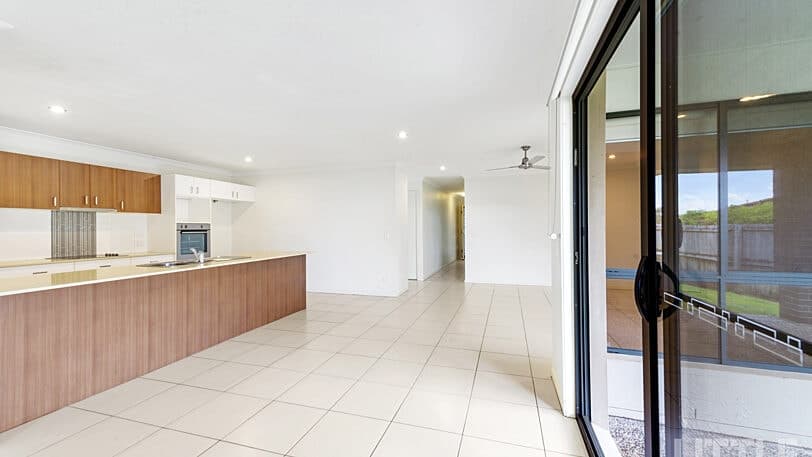 36 Fletcher Crescent, PACIFIC PINES QLD 4211, Pacific Pines - Thumbnail 8