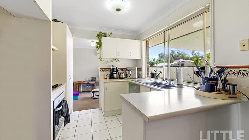7 Grimsdyke Court, MOLENDINAR QLD 4214, Molendinar - Thumbnail 6