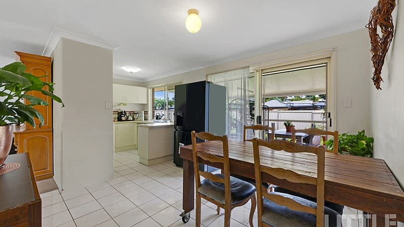 7 Grimsdyke Court, MOLENDINAR QLD 4214, Molendinar - Thumbnail 7