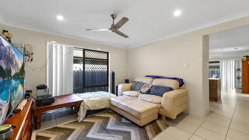 17 Parkland Circuit, PIMPAMA QLD 4209, Pimpama - Thumbnail 3