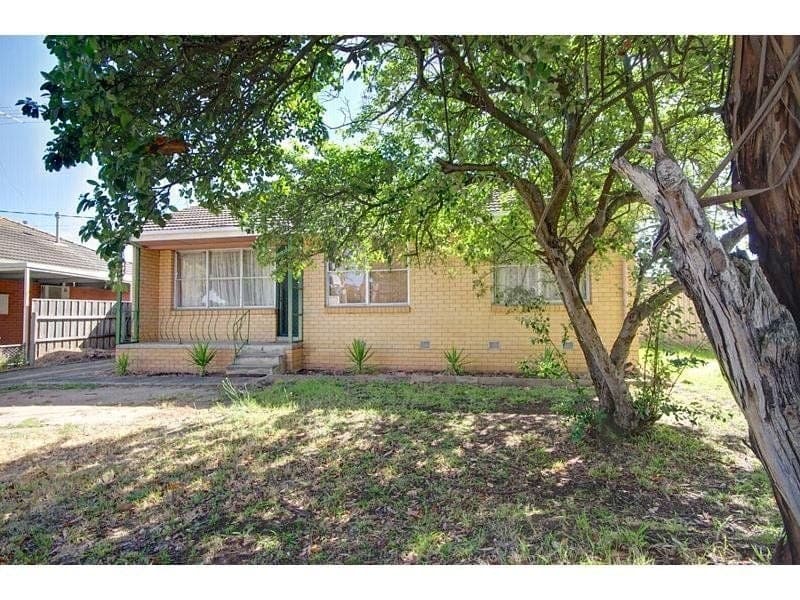 198 St Albans Road, Breakwater - Thumbnail 2