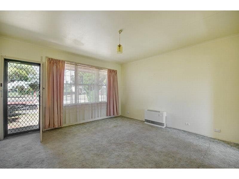 198 St Albans Road, Breakwater - Thumbnail 3