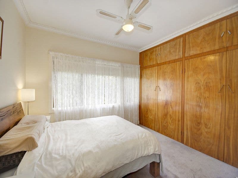 40 Portarlington Road, Newcomb - Thumbnail 8