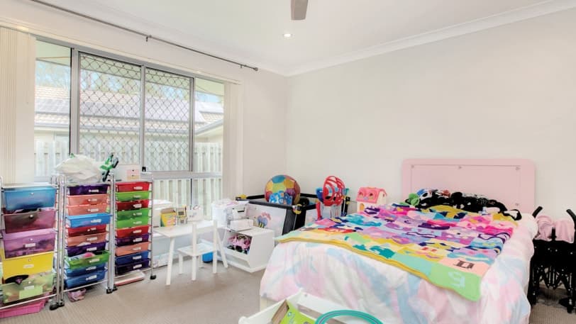 13 Breezeway Drive, BAHRS SCRUB QLD 4207, Bahrs Scrub - Thumbnail 4