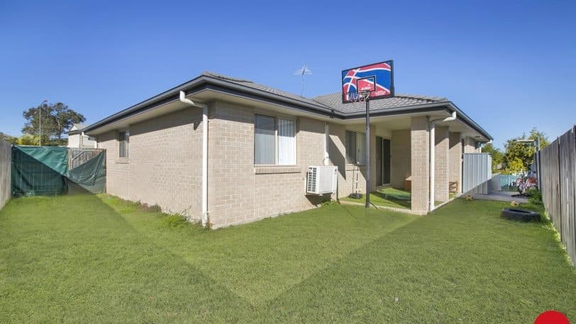 5 Linton Street, LOGANLEA QLD 4131, Loganlea - Thumbnail 4