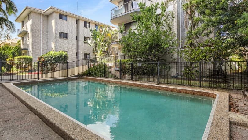 3/19 Federation Avenue, BROADBEACH QLD 4218, Broadbeach - Thumbnail 3