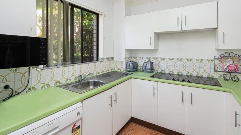 3/19 Federation Avenue, BROADBEACH QLD 4218, Broadbeach - Thumbnail 8