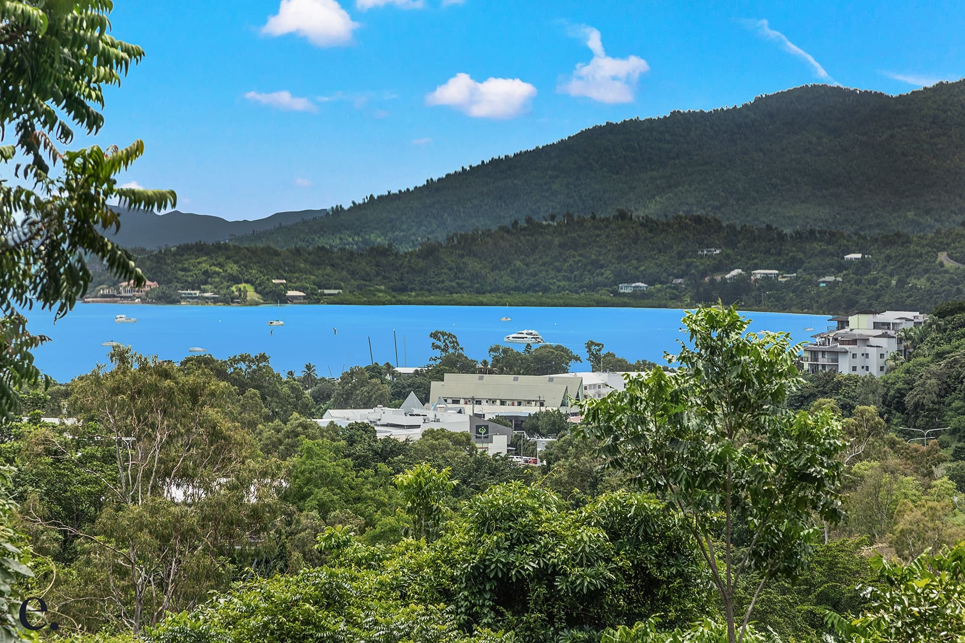 3/15 Flame Tree Court, Airlie Beach - Thumbnail 2