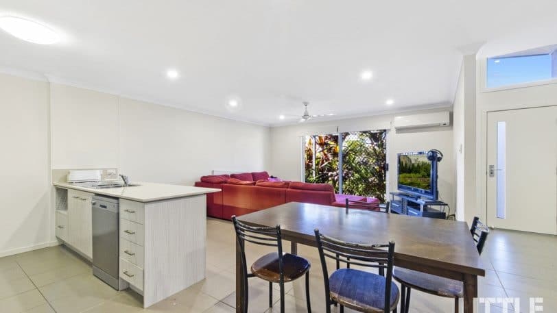 15 Savanna Gardens, PIMPAMA QLD 4209, Pimpama - Thumbnail 8