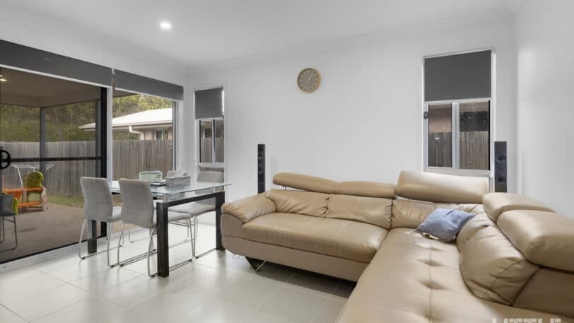 1&2/28 Ryrie Court, PARK RIDGE QLD 4125, Park Ridge - Thumbnail 3