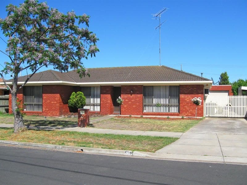 19 Govett Crescent, St Albans Park - Thumbnail 2