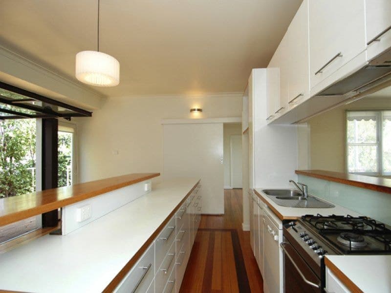 14 Chesterfield Court, Newtown - Thumbnail 4