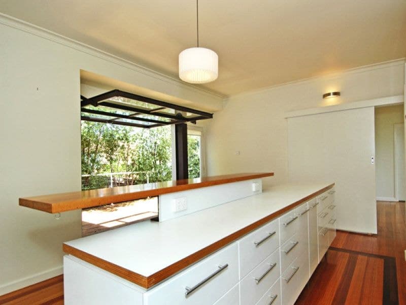 14 Chesterfield Court, Newtown - Thumbnail 8