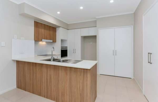 8102/10 Kokoda Street, Idalia - Image 1