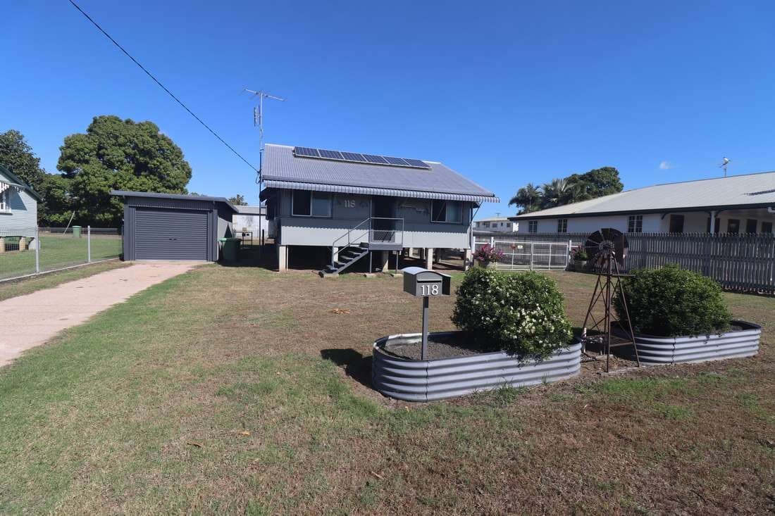 118 Tenth Avenue, Home Hill - Image 1