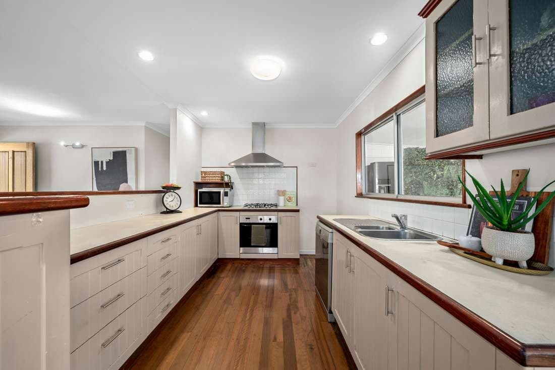 216 Toogood Road, Bayview Heights - Thumbnail 6