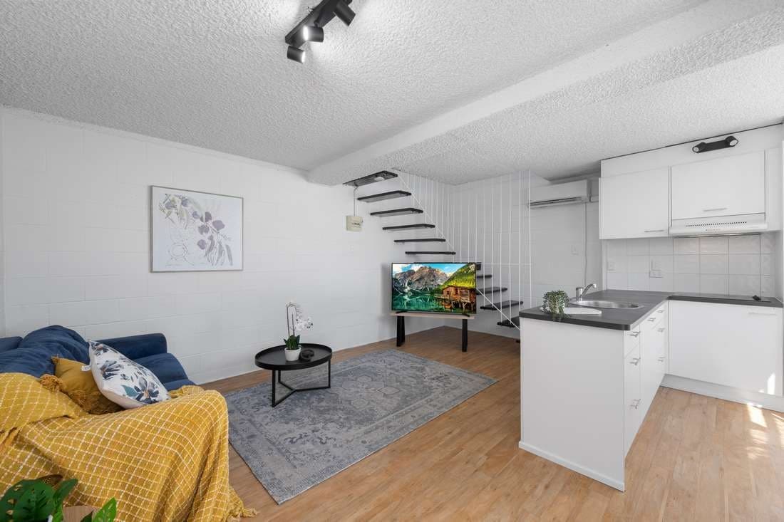 12/39 Cook Street, North Ward - Thumbnail 3