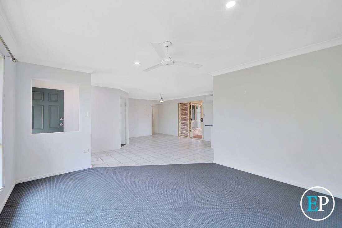 33 Santina Drive, Kalkie - Thumbnail 6