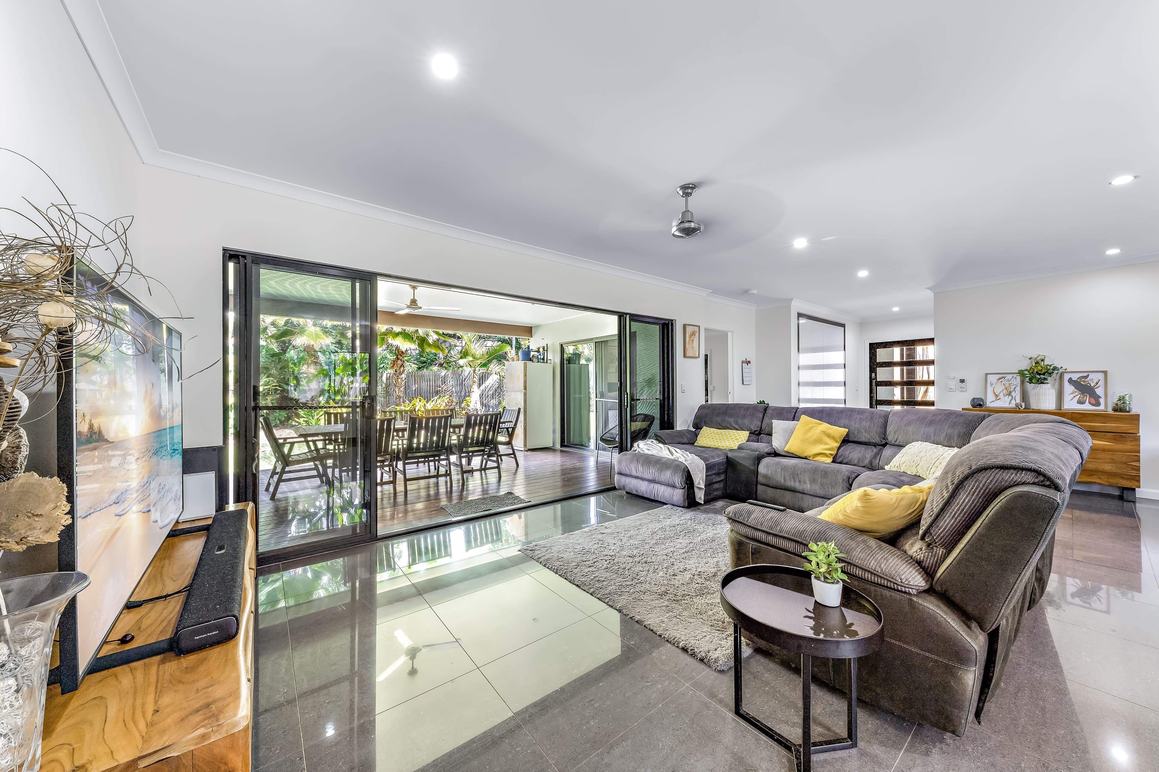 35 Sunset Drive, Jubilee Pocket - Thumbnail 4