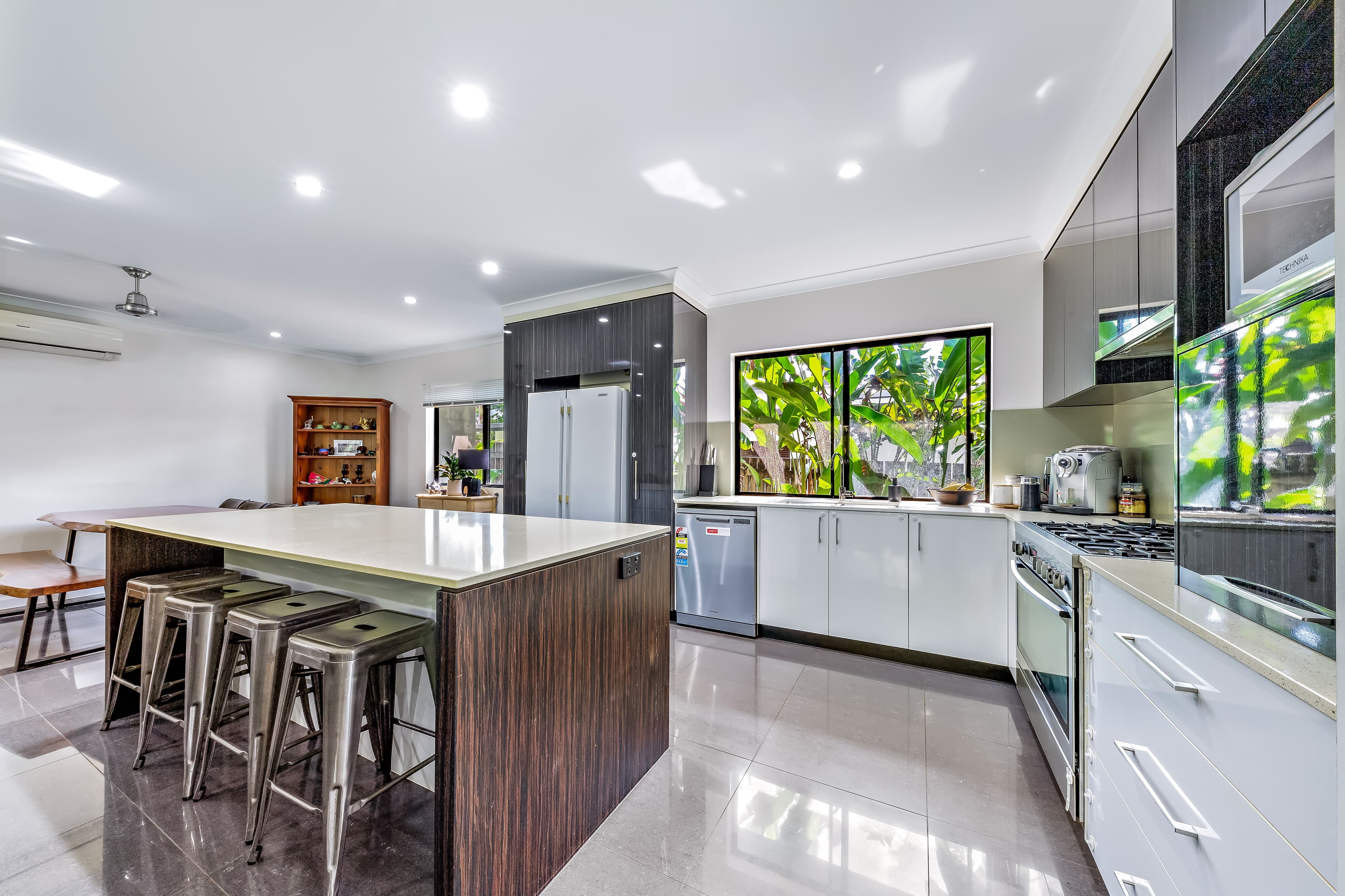 35 Sunset Drive, Jubilee Pocket - Thumbnail 7