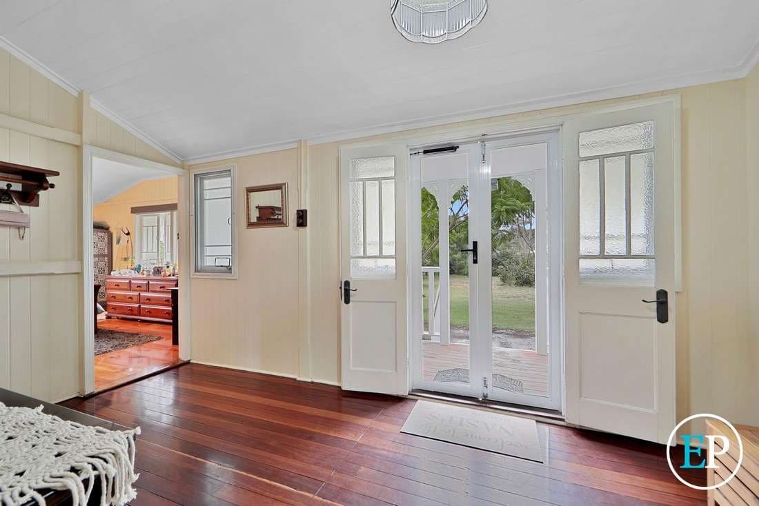 249 Sylvan Drive, Moore Park Beach - Thumbnail 4