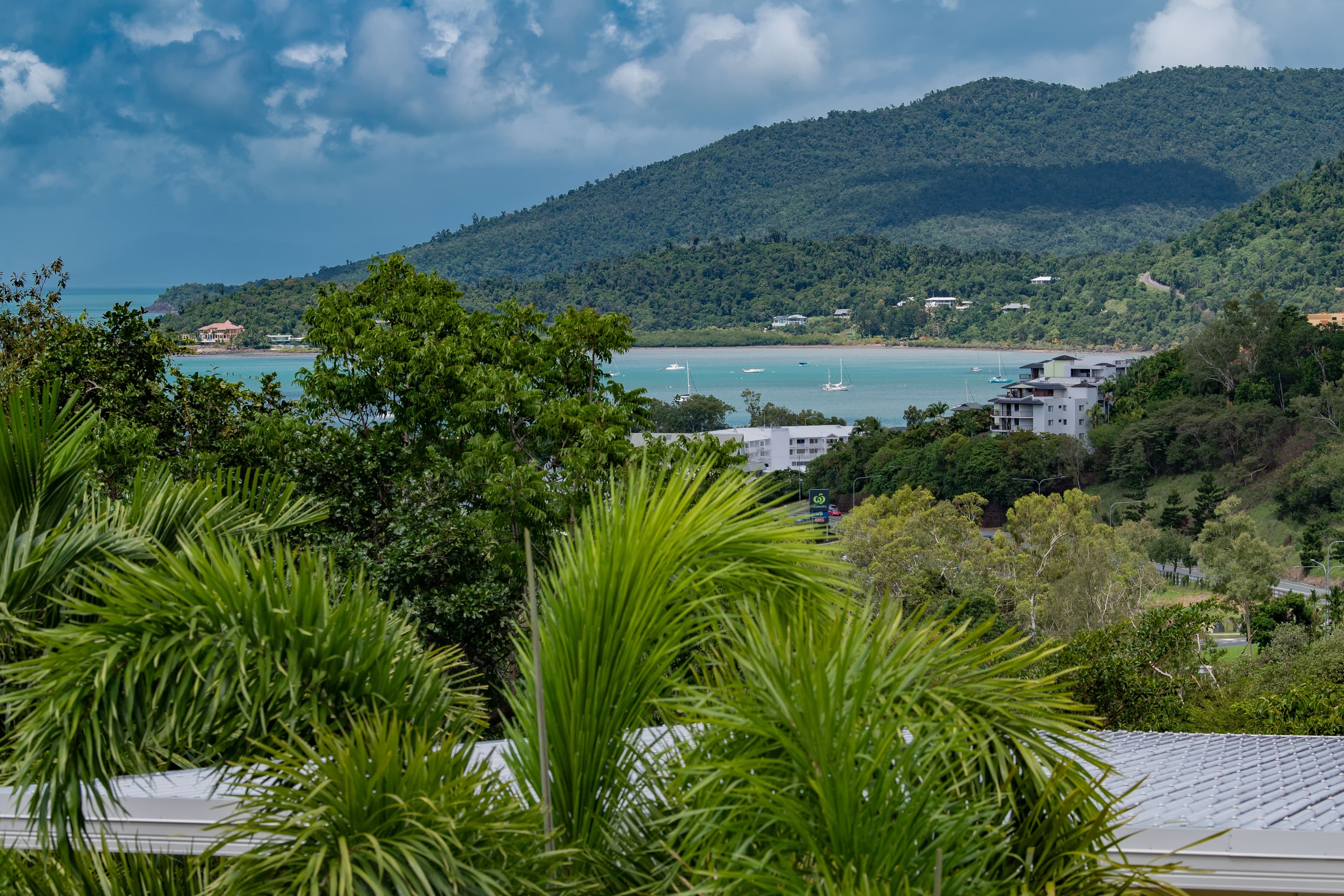21/15 Flame Tree Court, Airlie Beach - Image 1
