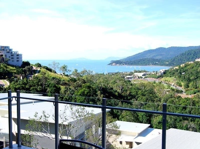 22/15 Flame Tree Court, Airlie Beach - Image 1