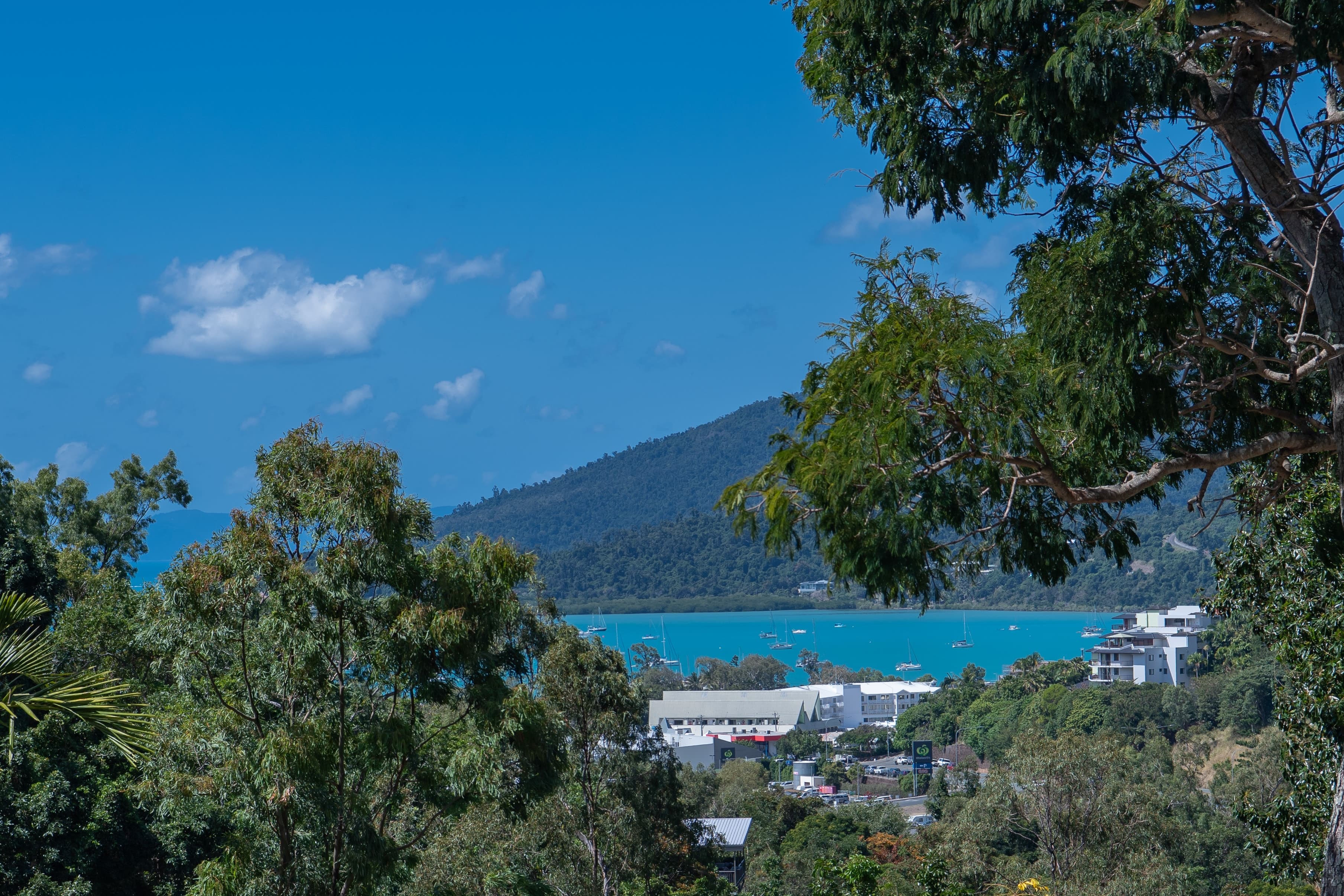 15/15 Flame Tree Court, Airlie Beach - Thumbnail 2