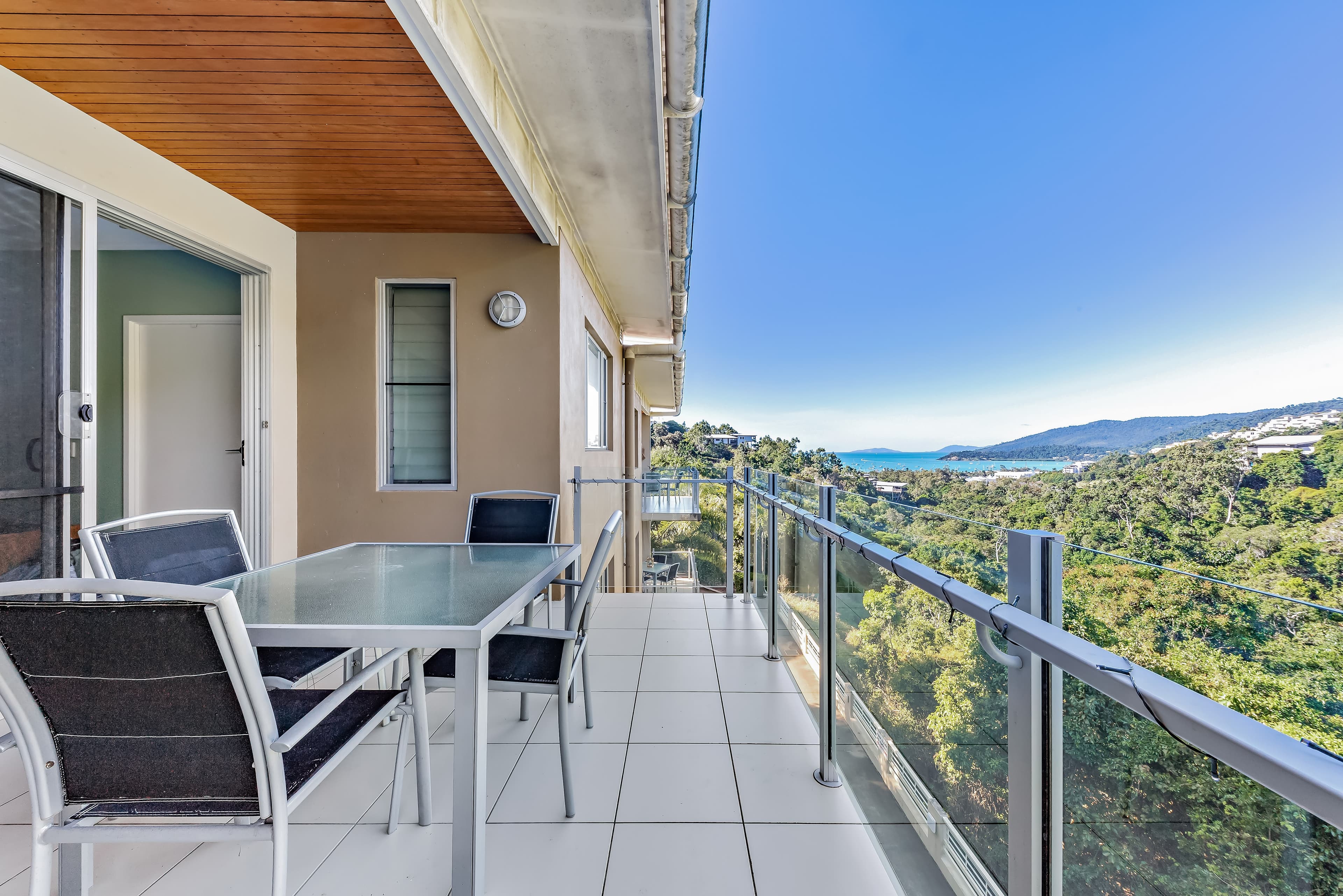 12/15 Flame Tree Court, Airlie Beach - Thumbnail 2