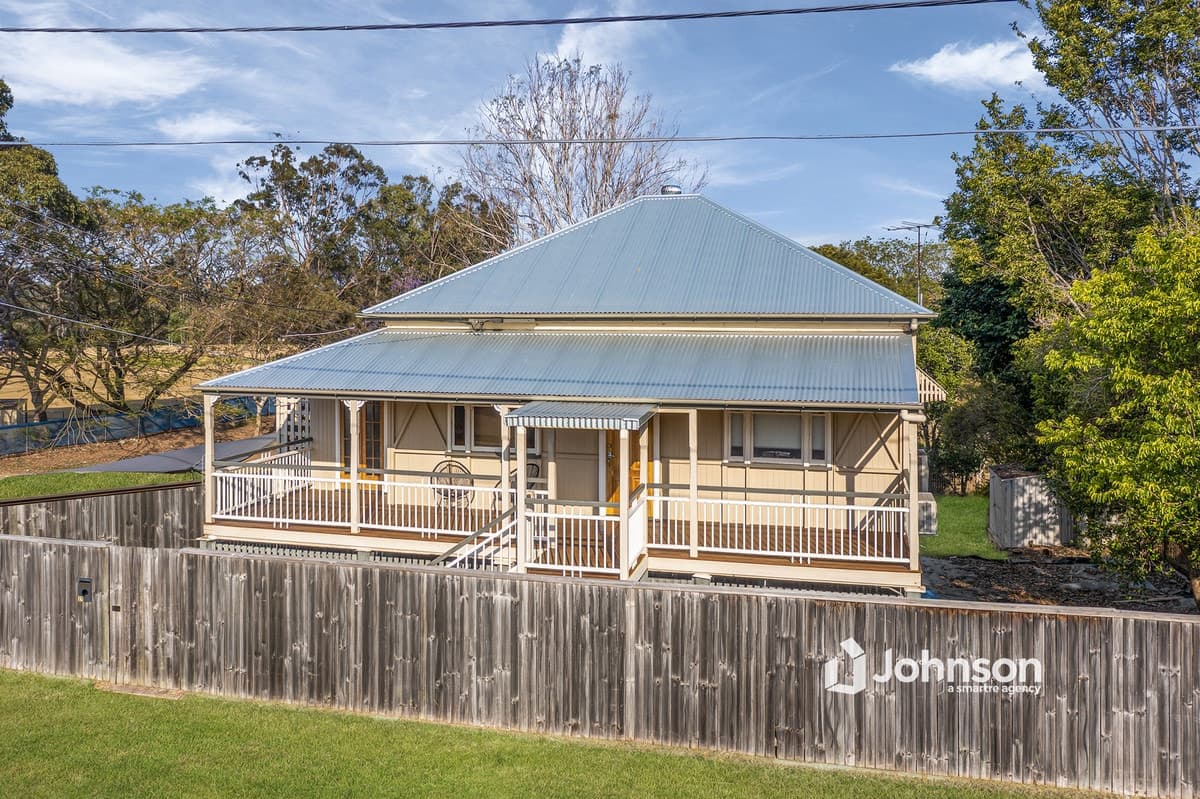 27 Pelican Street North Ipswich, North Ipswich - Image 1