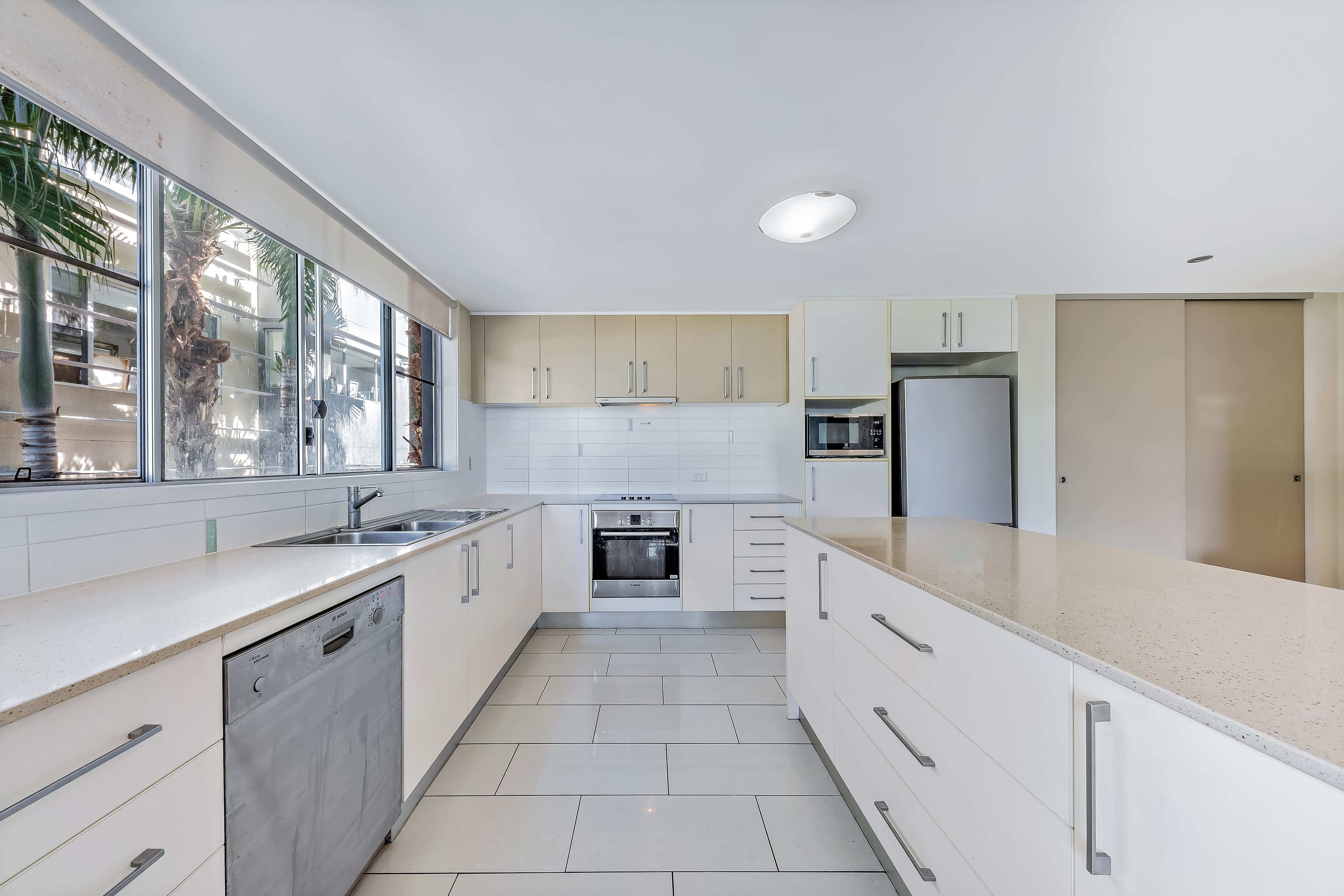 37/15 Flame Tree Court, Airlie Beach - Thumbnail 4