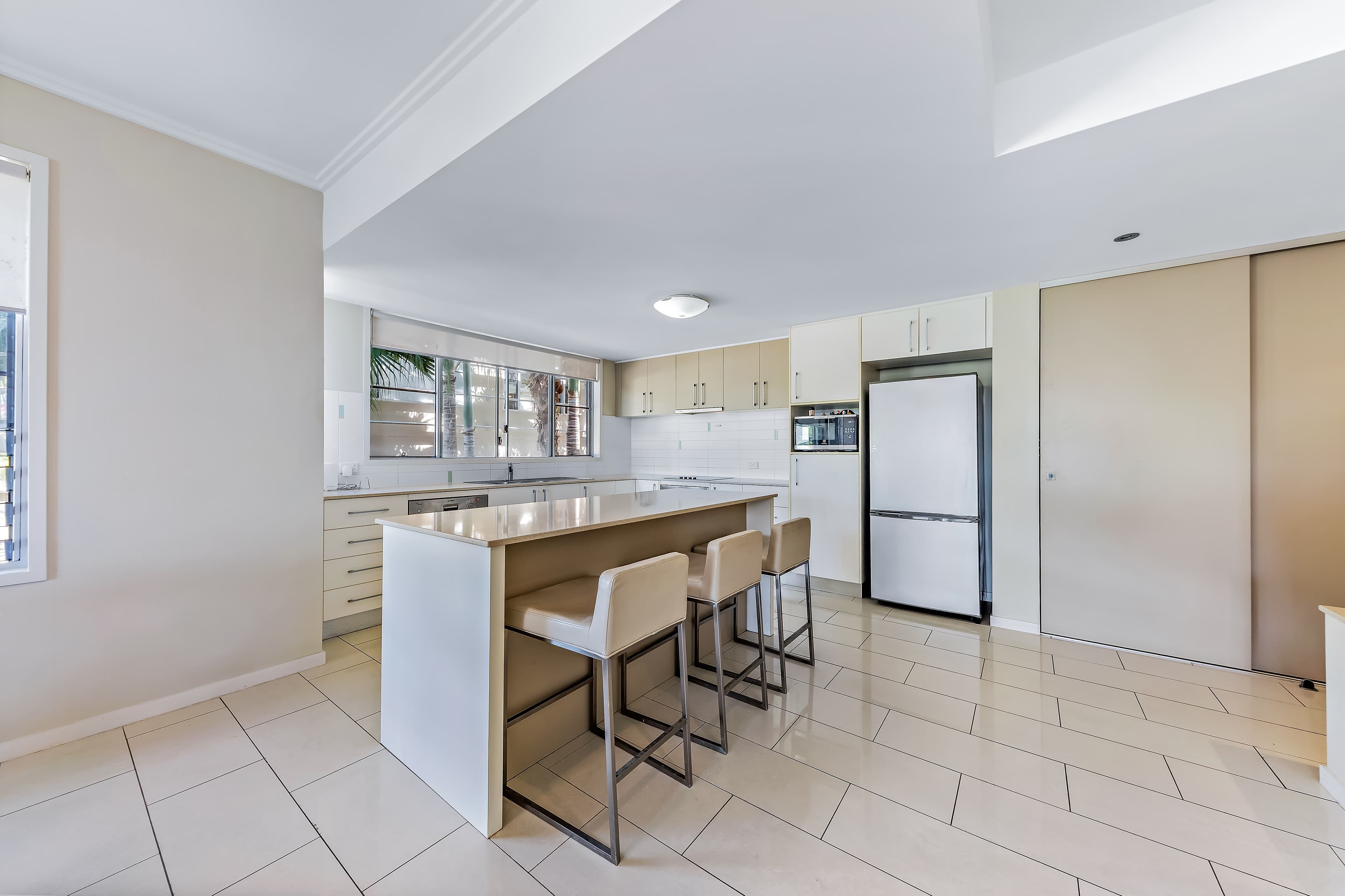 37/15 Flame Tree Court, Airlie Beach - Thumbnail 5