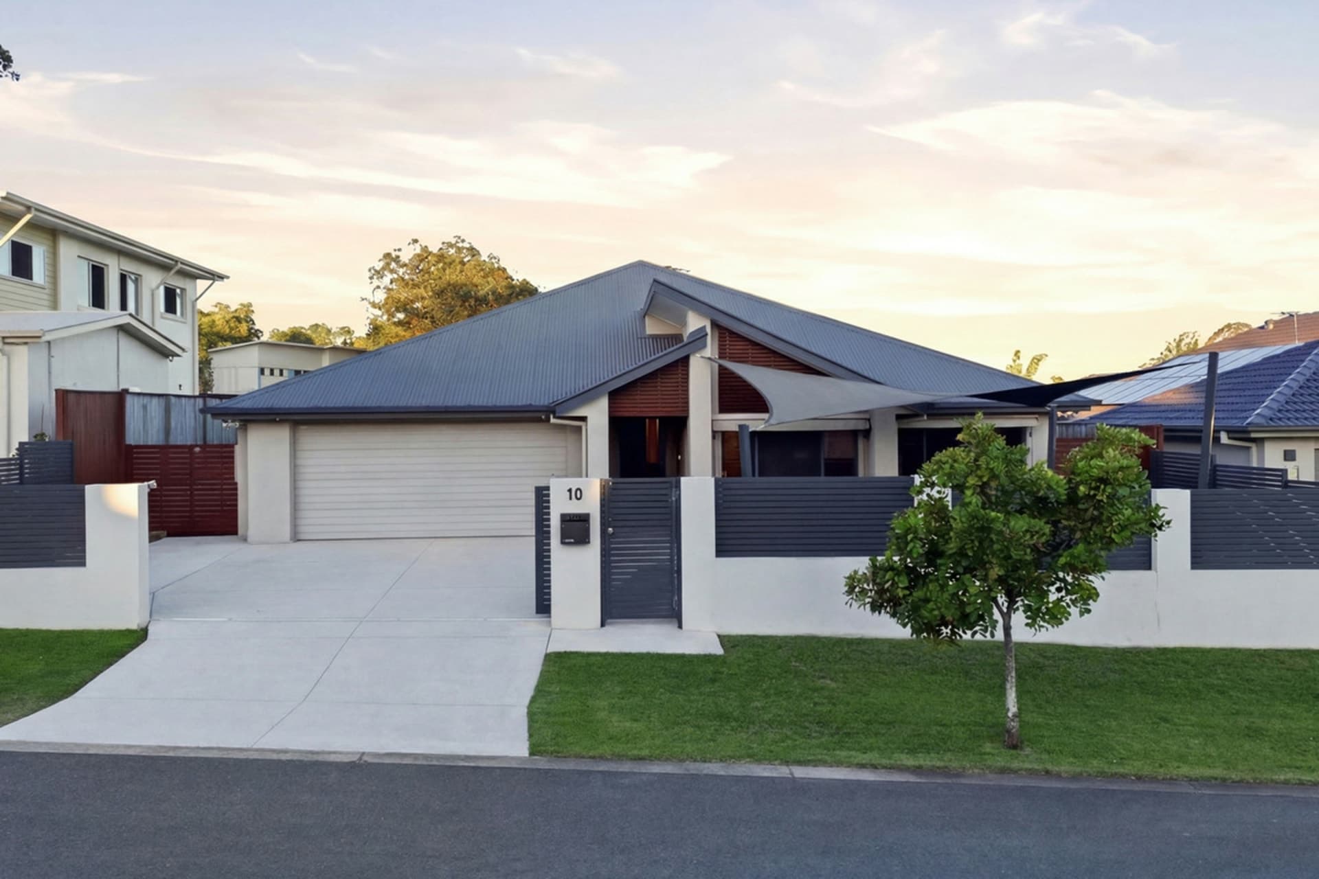10 Trevi Close Eight Mile Plains QLD, Eight Mile Plains - Image 1
