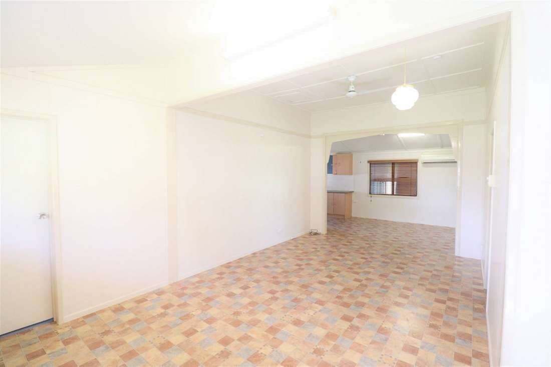 48 Burke Street, Ayr - Thumbnail 3