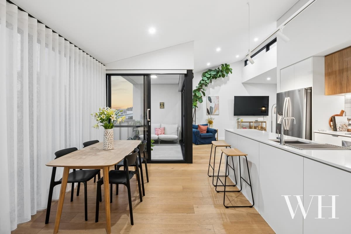 2/50 Lullworth Terrace, North Coogee - Thumbnail 2