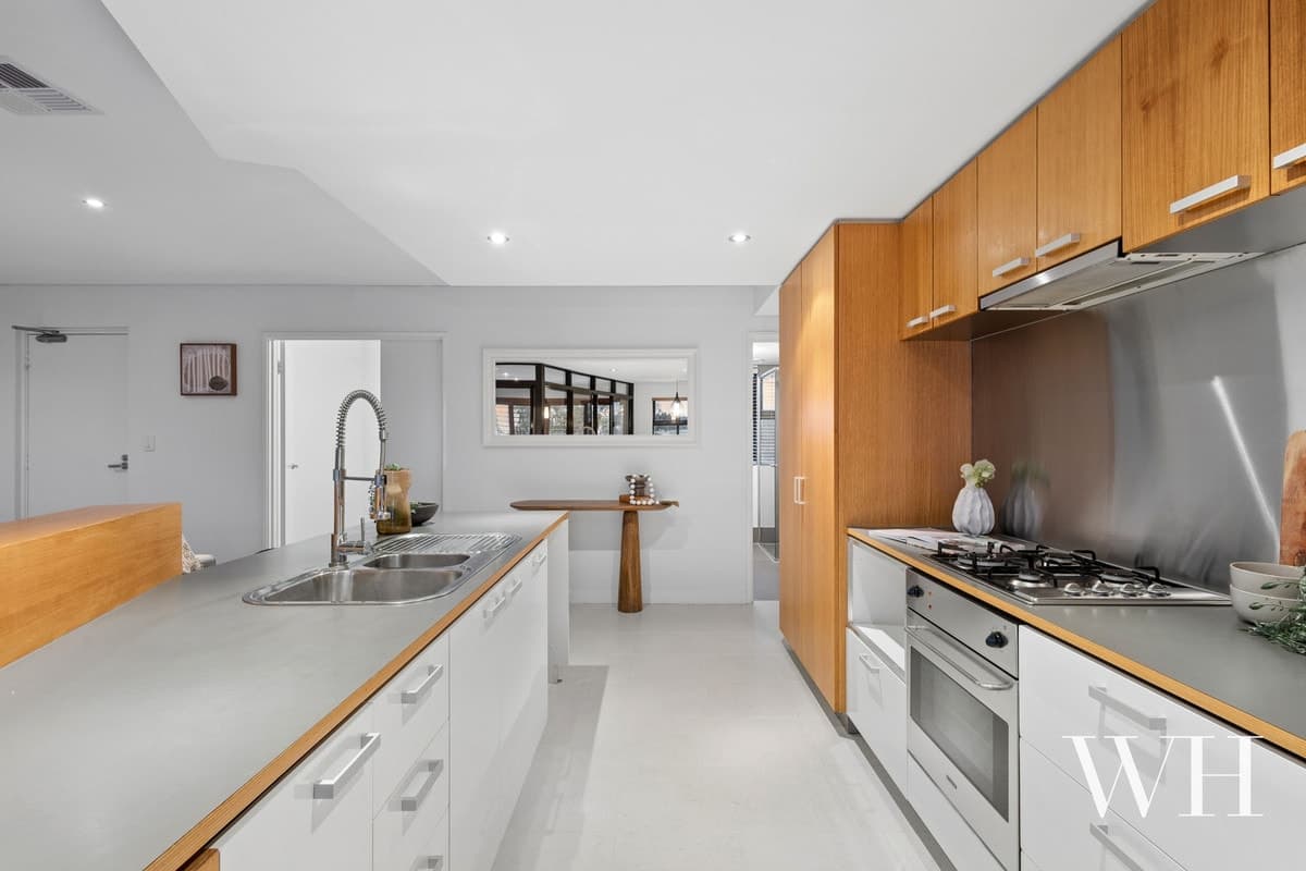 19/591 Hay Street, Jolimont - Thumbnail 5