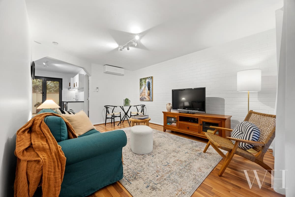 7/5 Swanbourne Street, Fremantle - Image 1