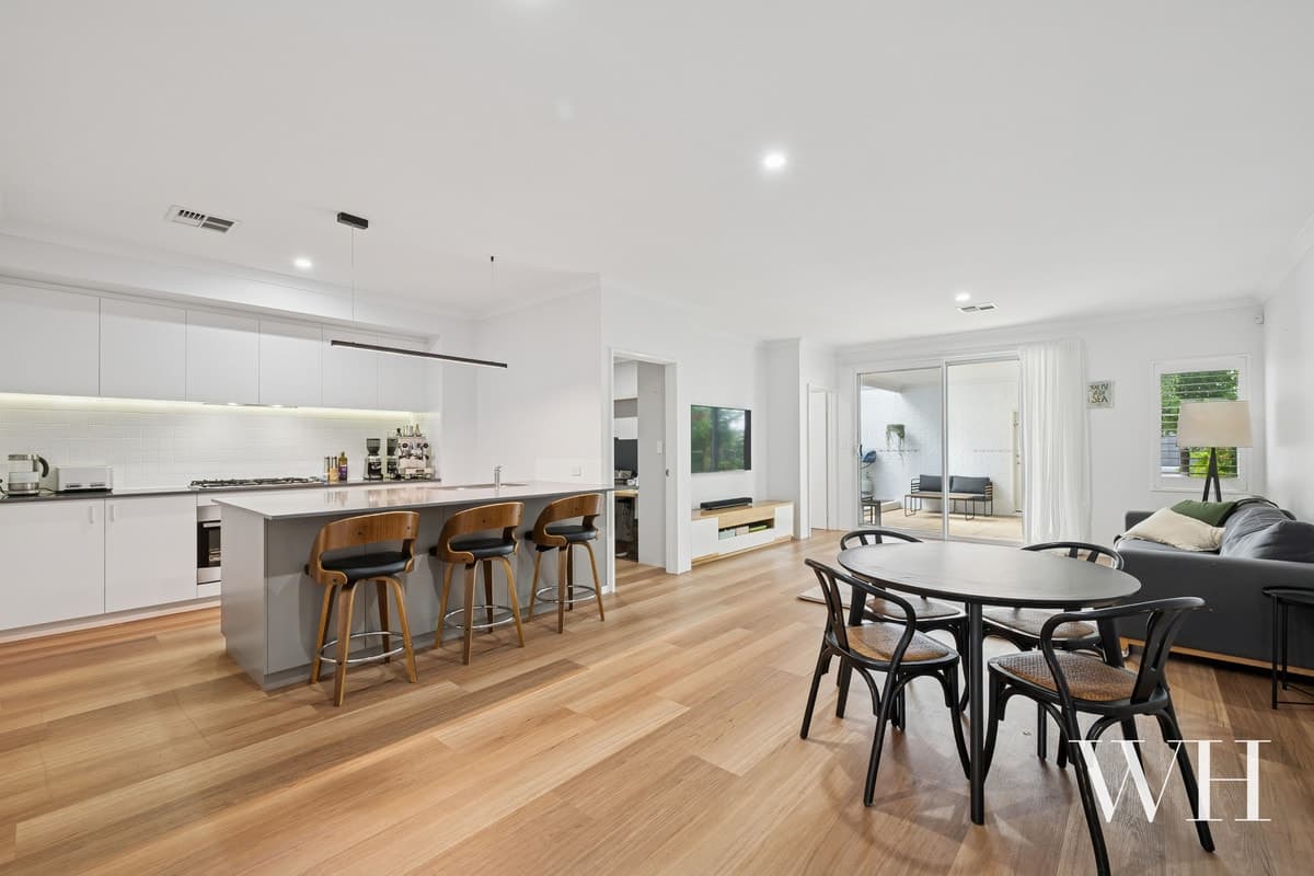 24 Surada Street, North Coogee - Thumbnail 2