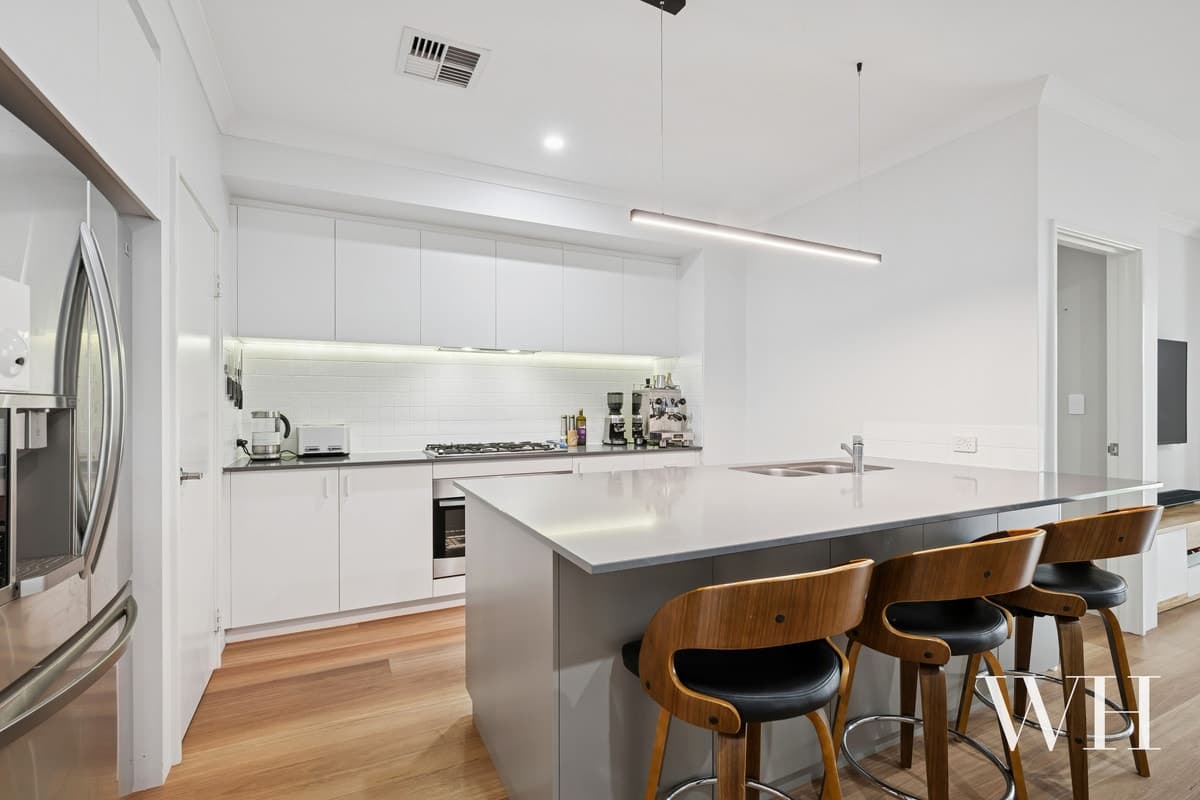 24 Surada Street, North Coogee - Thumbnail 4