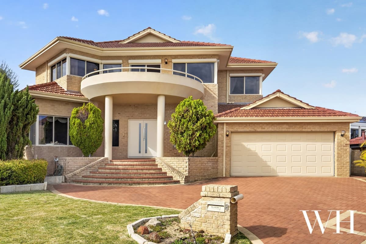 8 Glomar Rise, Sorrento - Image 1