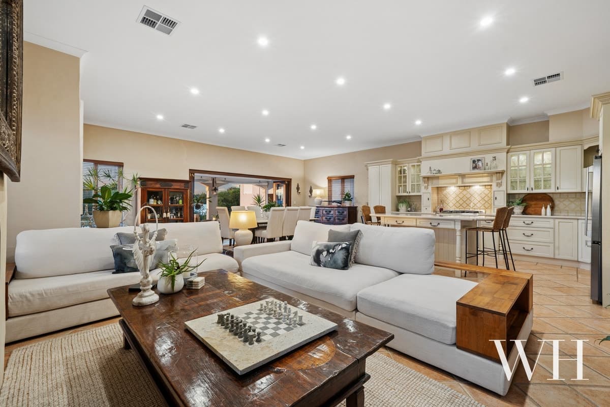 2 Reserve Street, Bicton - Thumbnail 2