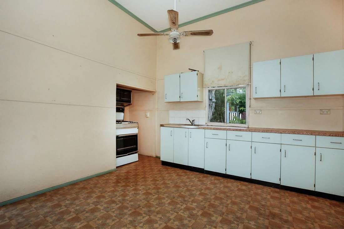 47 Thirteenth Avenue, Railway Estate - Thumbnail 3