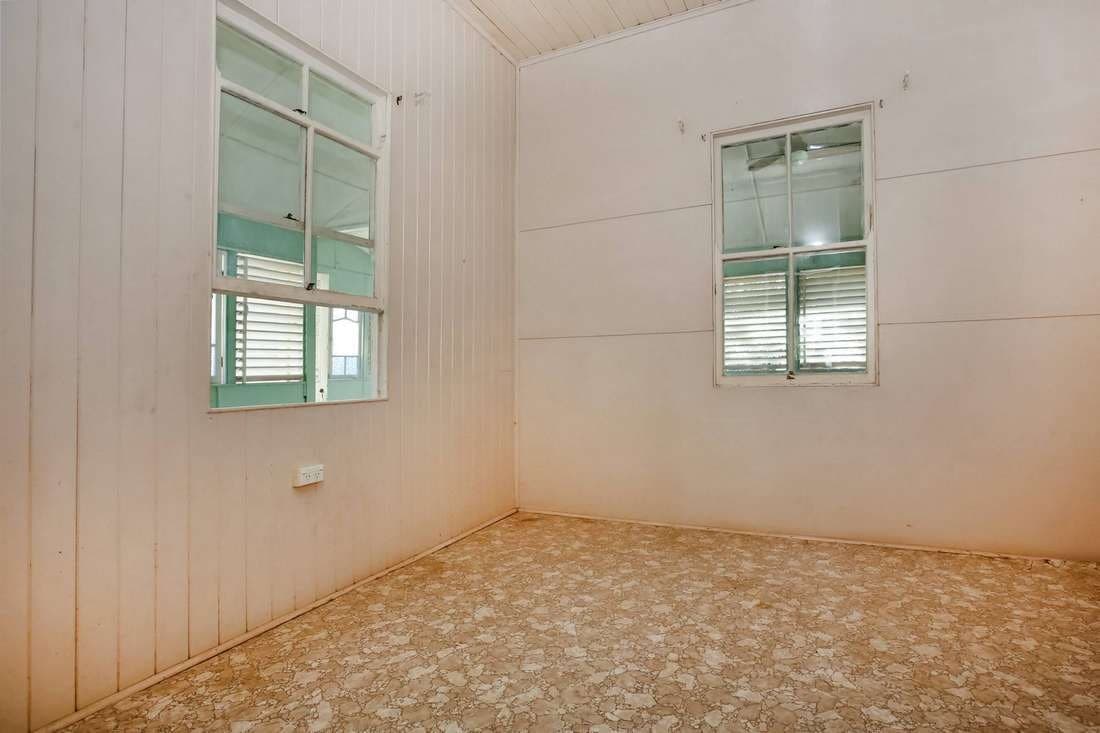 47 Thirteenth Avenue, Railway Estate - Thumbnail 6