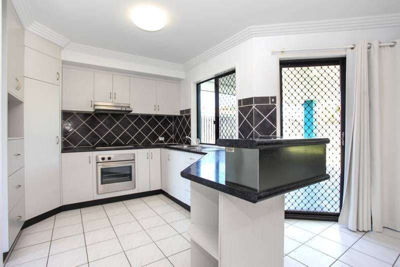 8 Glenella-Richmond Road, Glenella - Thumbnail 3