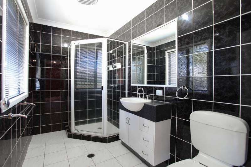 8 Glenella-Richmond Road, Glenella - Thumbnail 8