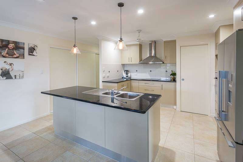 2 Collett Court, Marian - Thumbnail 5