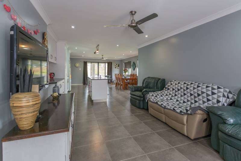 6 Dan Court, Greenmount - Thumbnail 7