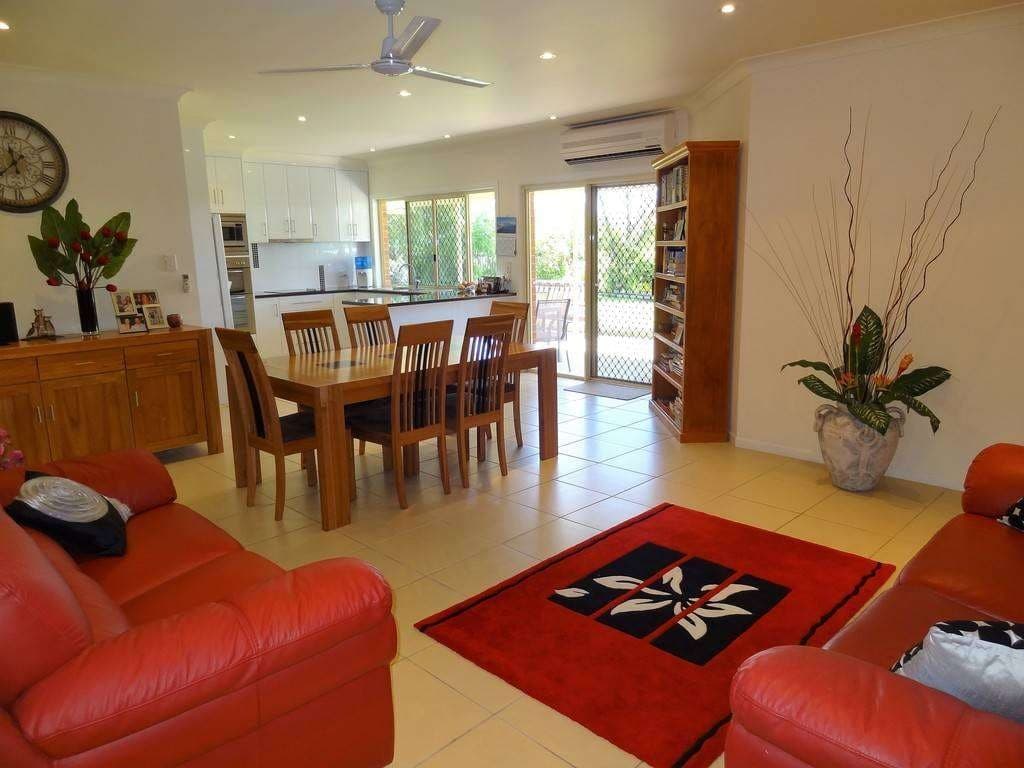 1 Lillee Street, Glenella - Thumbnail 3